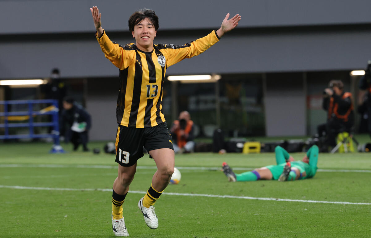 見せ場多数だった前橋育英MF柴野快仁