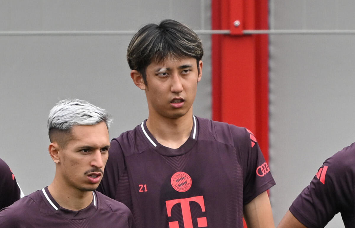 バイエルンDF伊藤洋輝