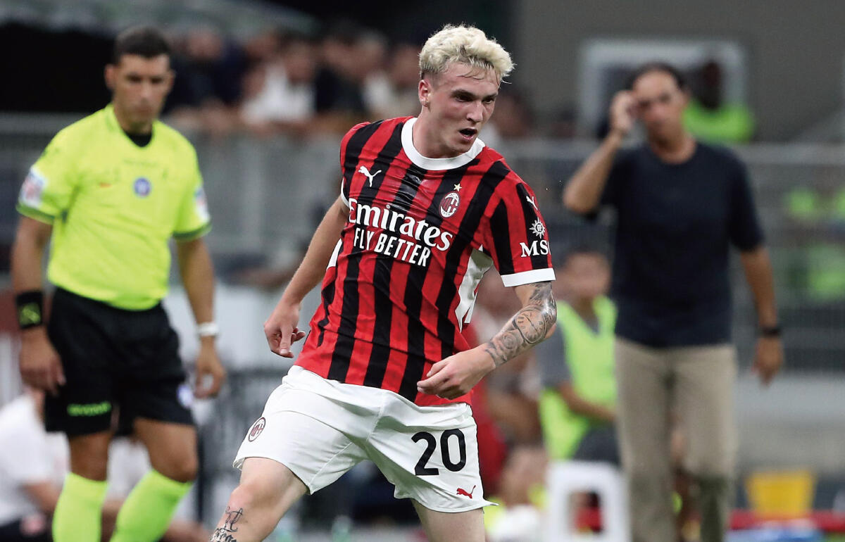 ミランのスペイン人DFアレックス・ヒメネス(19)