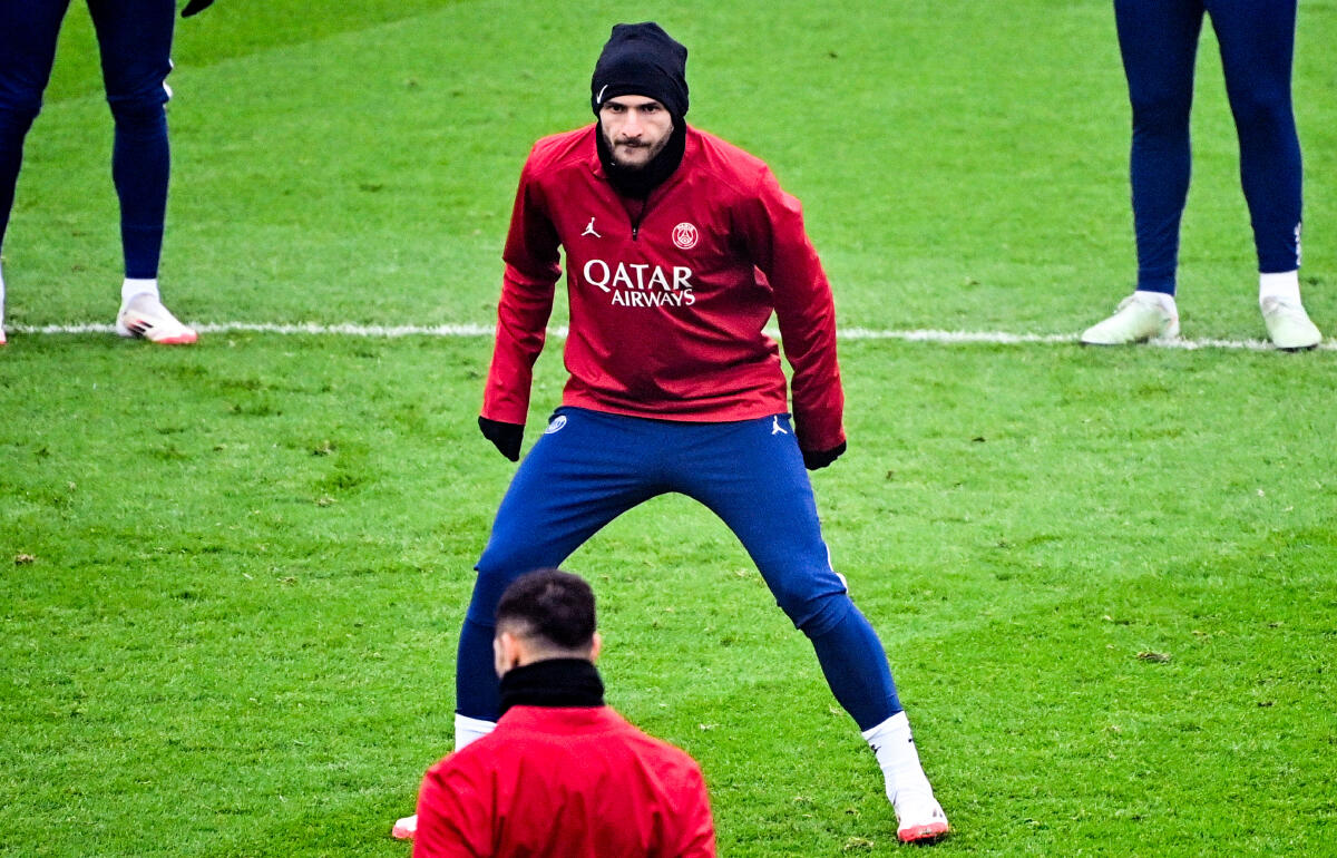 新天地PSGでトレーニングに励むクワラツヘリア