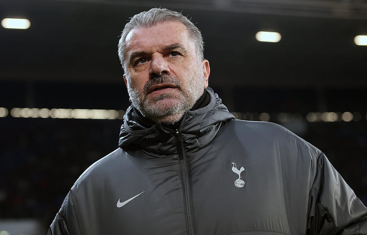 クラブ信じるポステコグルー監督