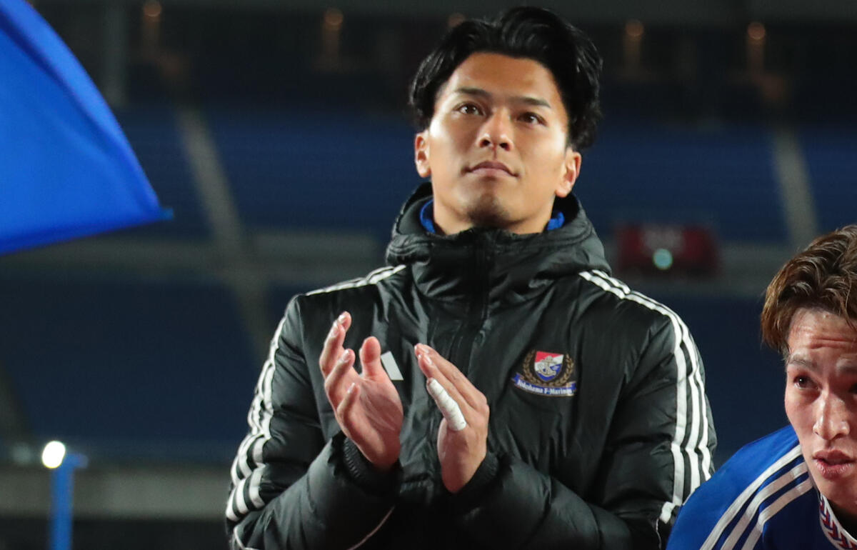 横浜FMから完全移籍の白坂楓馬が新主将に