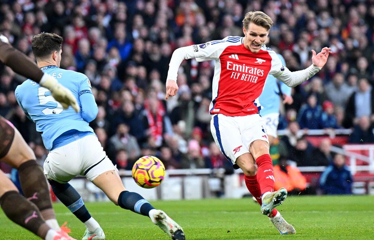 見事な先制パンチを喰らわせたウーデゴール