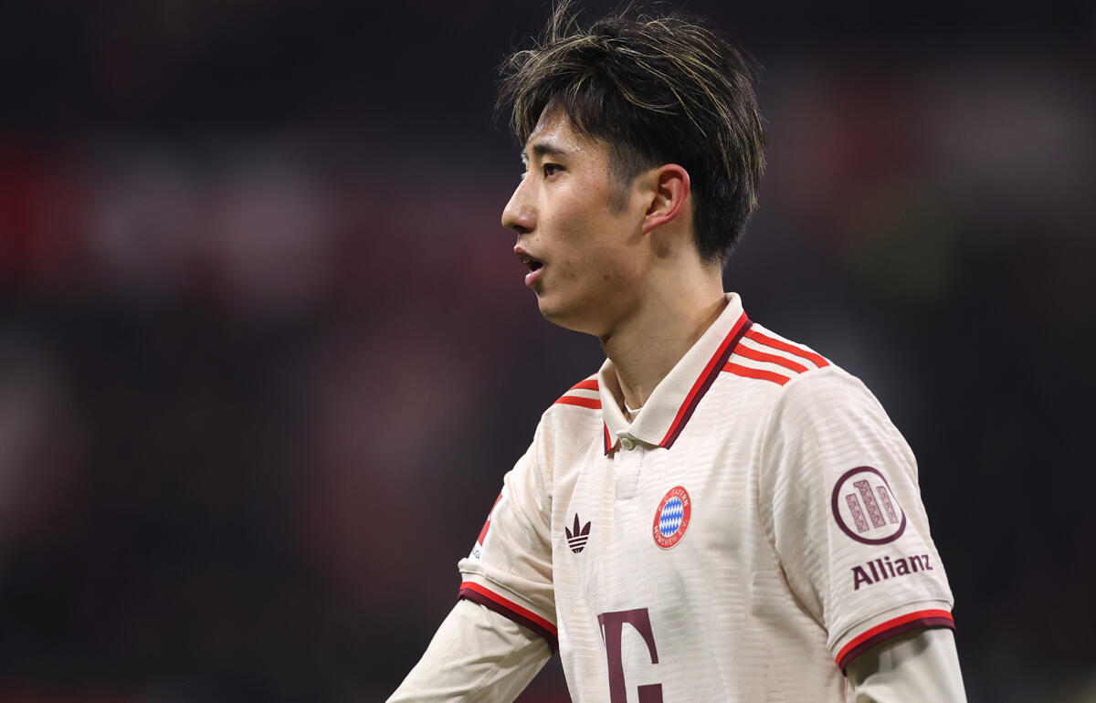 伊藤洋輝がバイエルンで先発デビュー