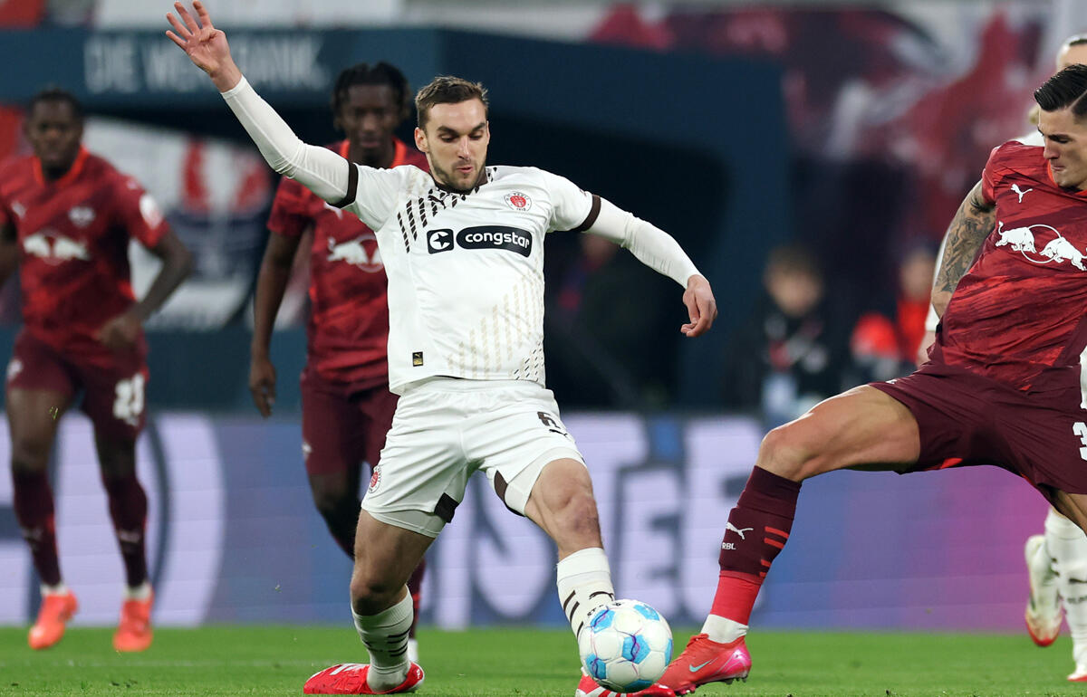 サンズは全治無期限という重傷を負った