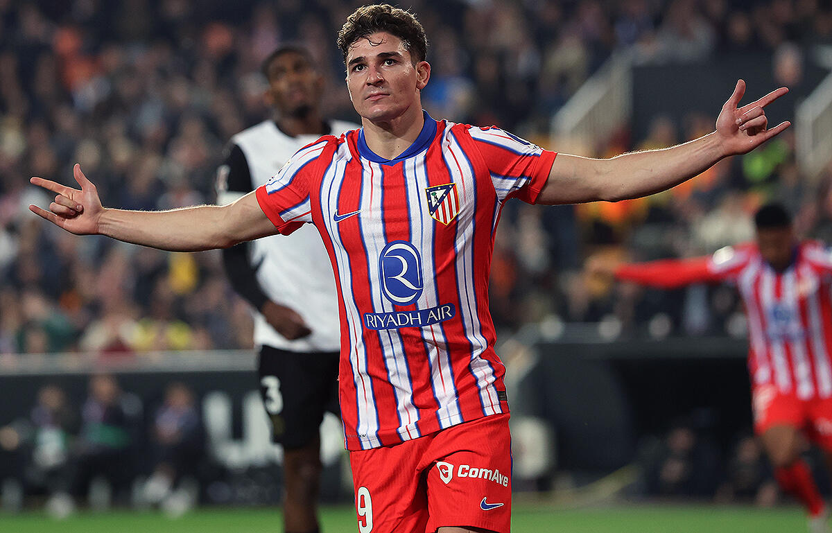 アルバレスがドブレーテ