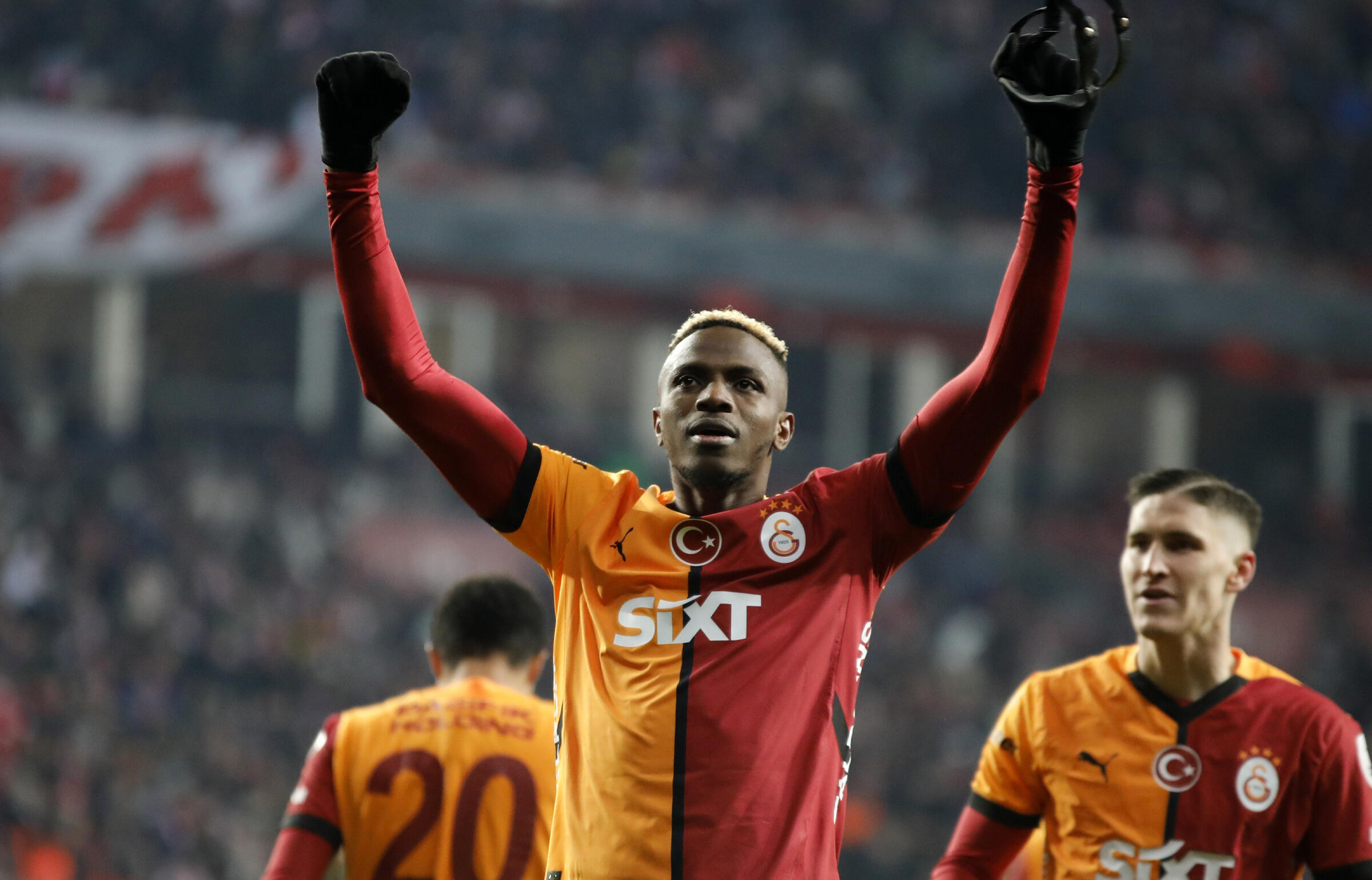 オシムヘンはガラタサライで躍動中