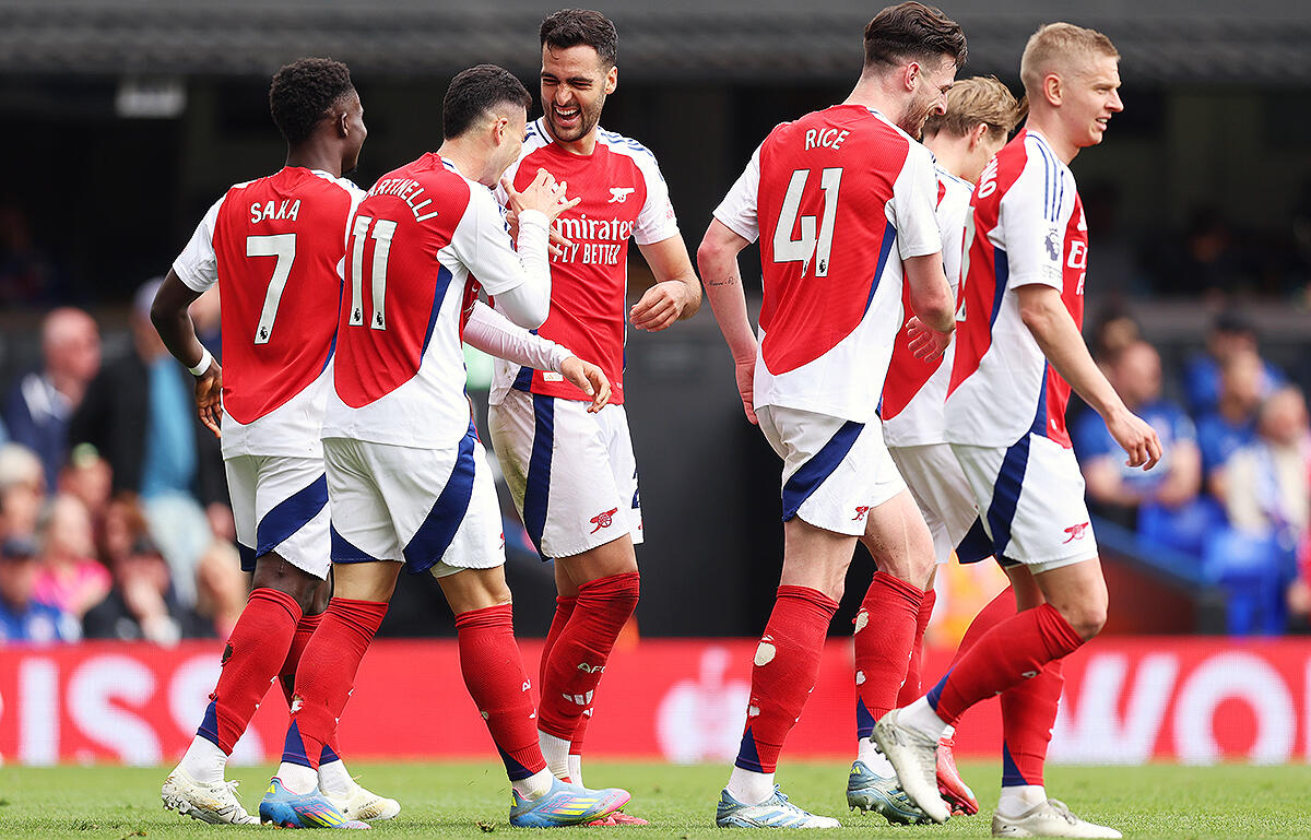 GiveMeSport - 🔴 Arsenal's no.19 shirt is special! Leandro