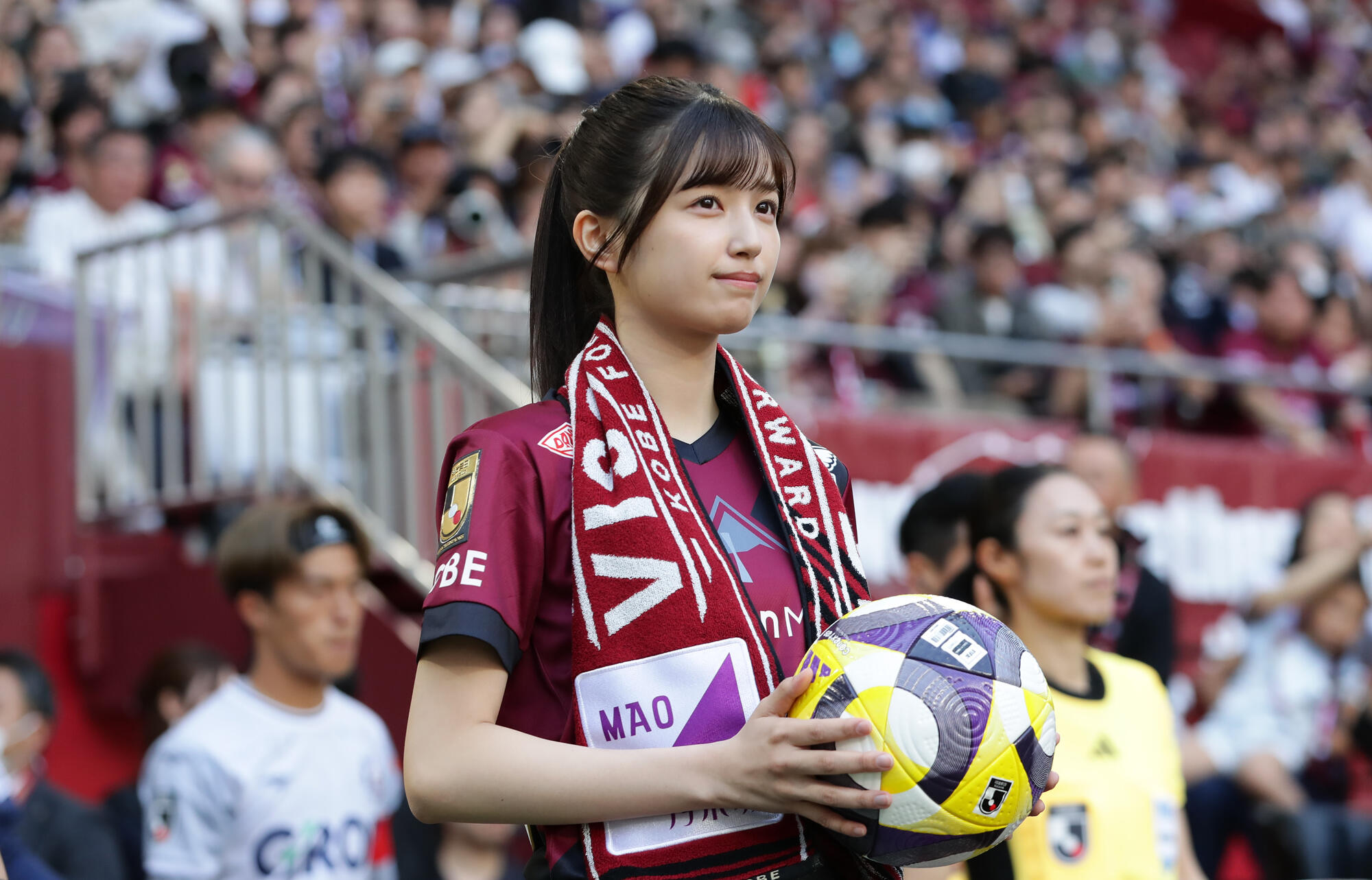勝利の女神”乃木坂46の五百城茉央さんが神戸の「クラブ30周年