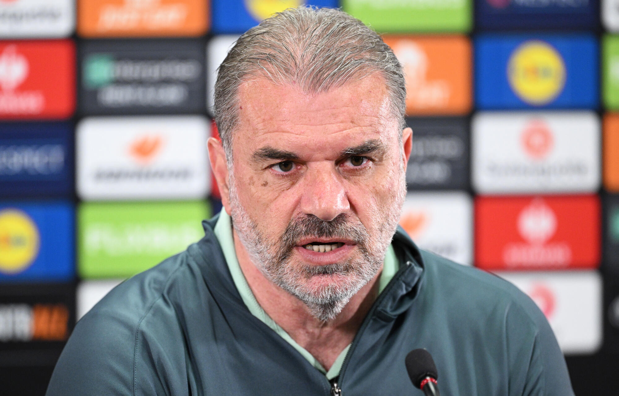 決勝進出へ意気込みを語るポステコグルー監督