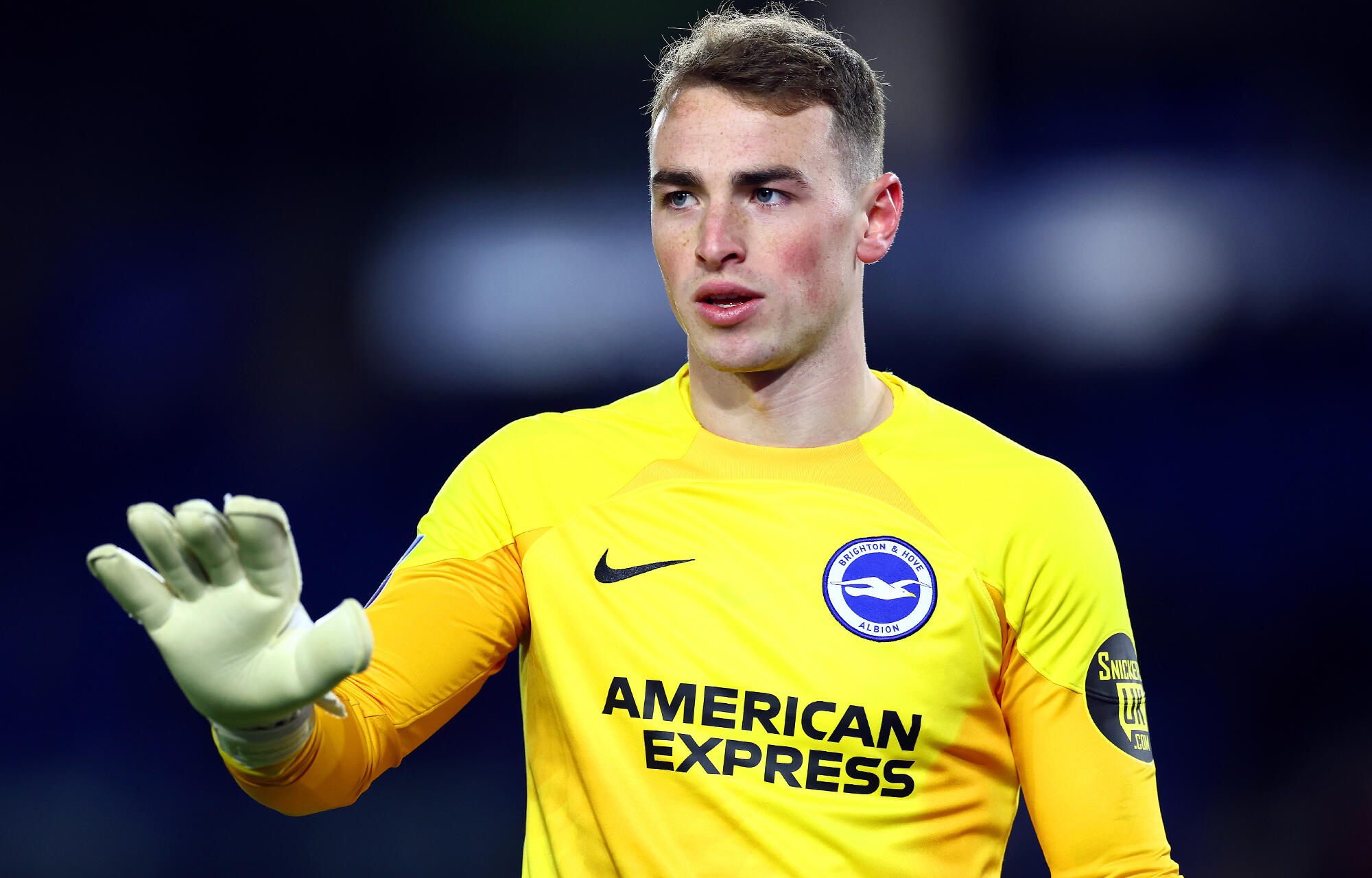 マッギルは14歳からブライトンでプレー