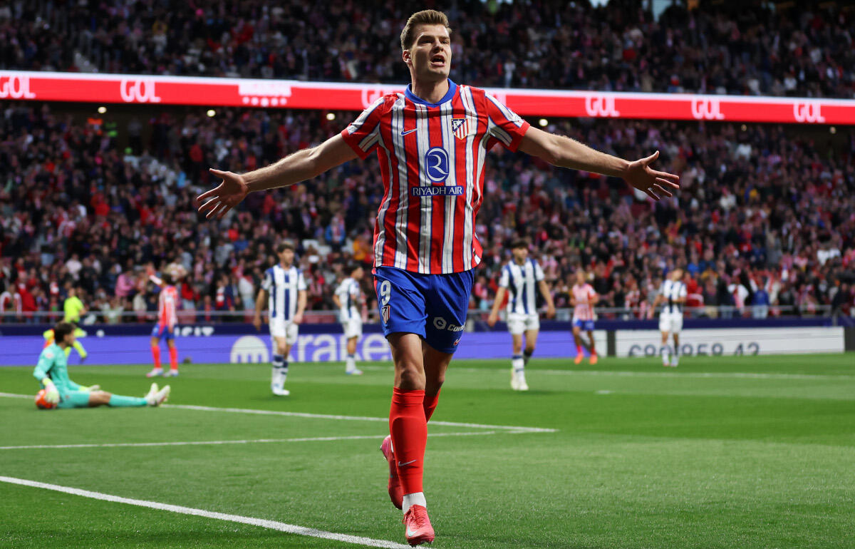 セルロートが最速ハットトリック