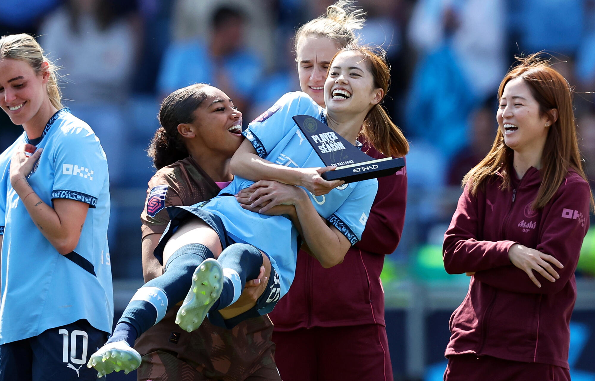 シティの年間最優秀選手に選ばれた長谷川唯