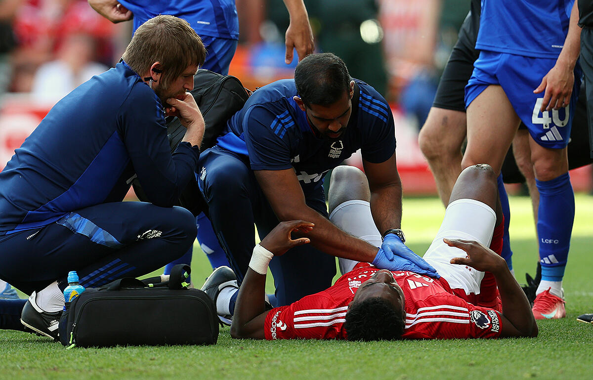 レスター戦で負傷したアウォニイ