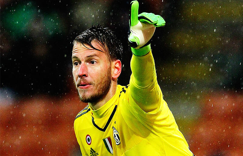 バレンシア 出場機会を求めるユーベgkネト獲得へ 驚異のpkストッパー ジエゴ アウベスの去就に影響か 超ワールドサッカー