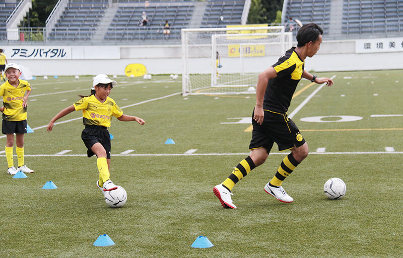 ドルトムント現役コーチが指導する小学生向けのサッカーキャンプ Borussia Dortmund Evonik Junior Camp Powered By Puma が今夏も実施 超ワールドサッカー