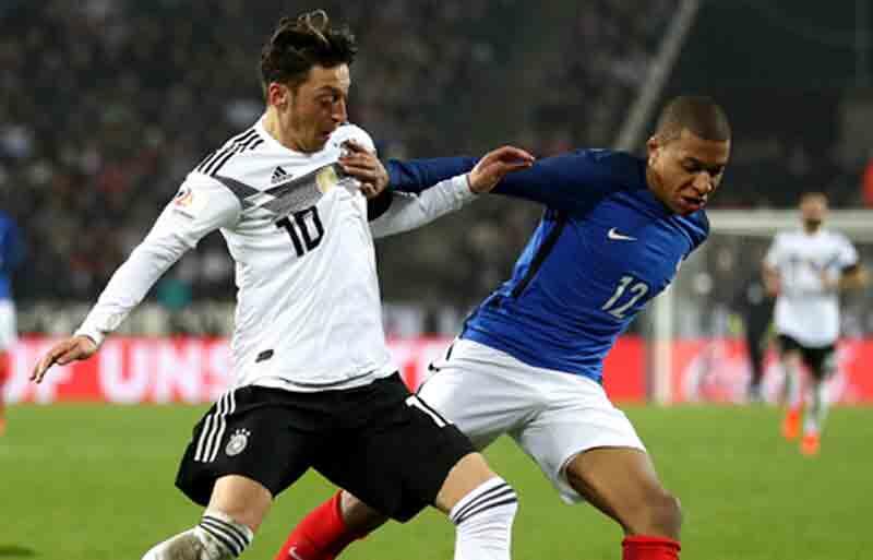 フランス先行もドイツが2度追いつく 強豪同士のハイレベルな戦いは2 2のドロー 国際親善試合 超ワールドサッカー