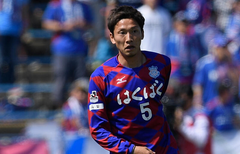 甲府df新里亮が完全移籍で磐田に加入 ジュビロ磐田の一員になれることを大変嬉しく思います 超ワールドサッカー
