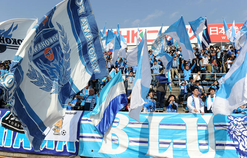 J1昇格 横浜FC 2014年三ツ沢グランド60周年記念サードユニ XO - ウェア