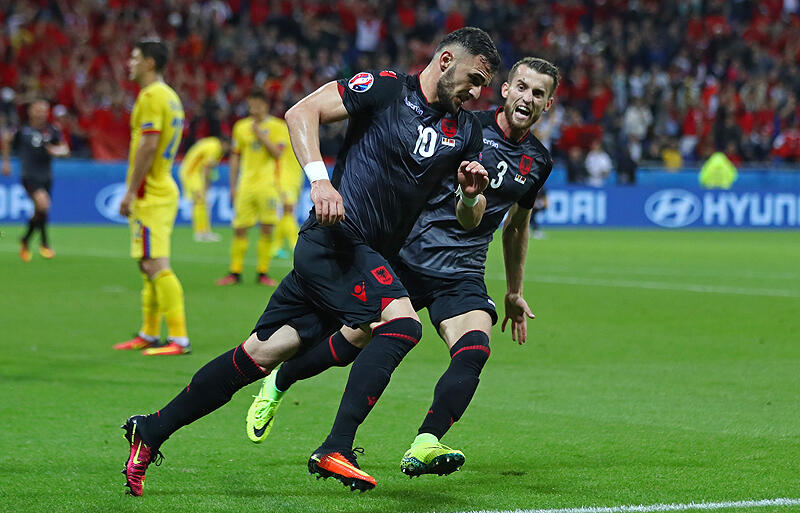 ユーロ初勝利を飾ったアルバニアが3位に浮上 決勝トーナメントへ望みを繋ぐ ユーロ16 超ワールドサッカー