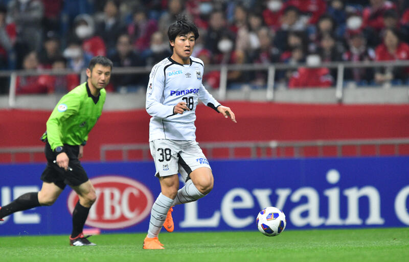 ガンバ大阪　ユニフォーム　中村敬斗 umbro（アンブロ） ガンバ大阪 2018 ホーム 半袖レプリカユニフォーム