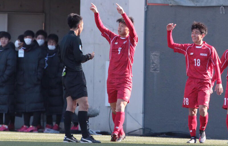 赤い彗星 東福岡が2回戦進出 浦和南に4発快勝 全国高校サッカー選手権 超ワールドサッカー