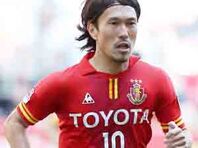 2008年J新人王とベスト11受賞のMF小川佳純、13年の現役生活に幕