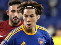 蔚山現代　江坂任　ACLユニフォーム かっこいい」「良い笑顔」ウタカと江坂任がユニフォーム交換で