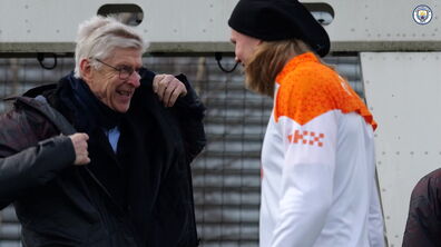 サッカー ユニフォーム 販売